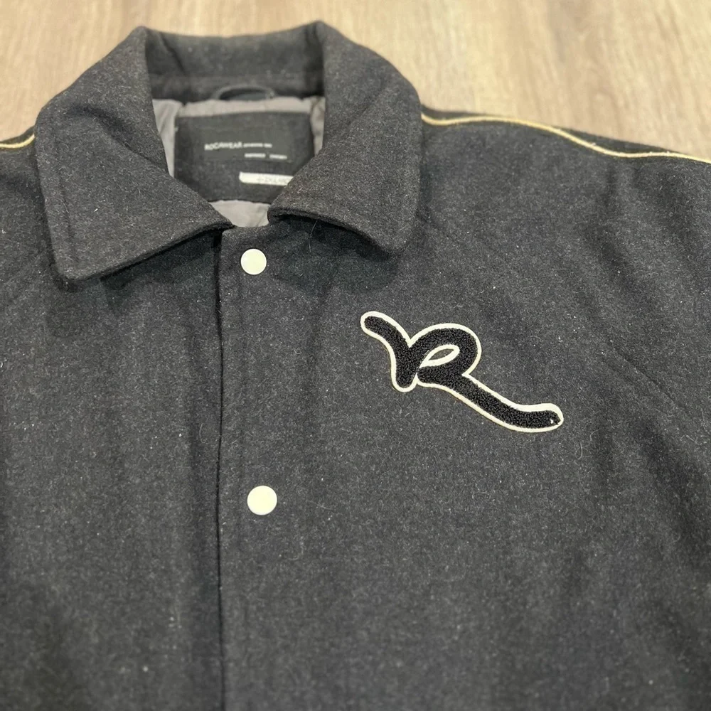 Rocawear euc bin